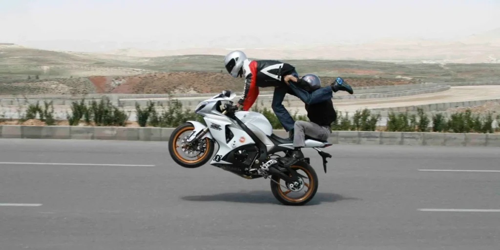 تک چرخ زدن با موتور هوندا