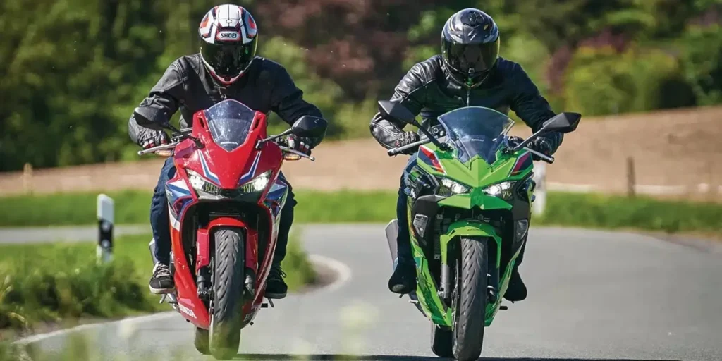 کاوازاکی در مقابل هوندا