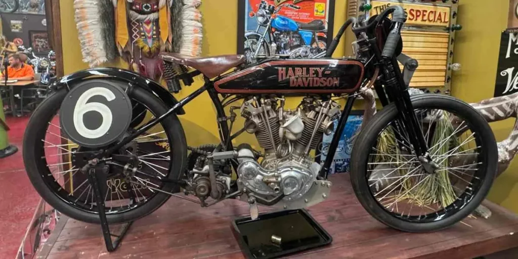 موتورسیکلت های فرسوده و عامل بحران هوای تهران