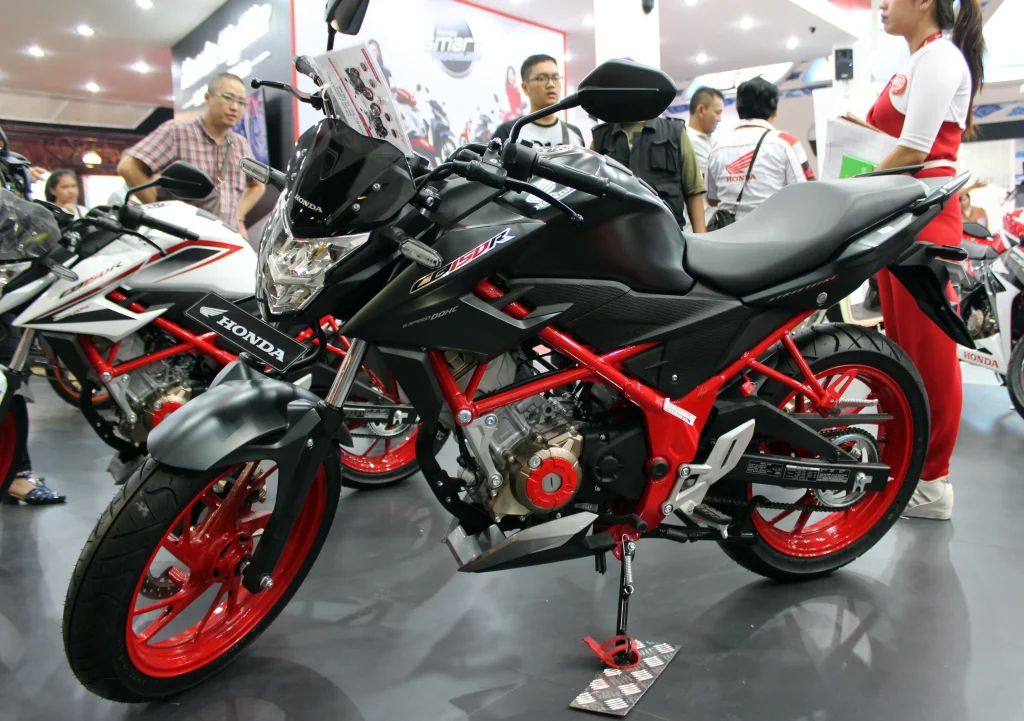 هوندا CB150R؛ اسپرت شهری مدرن با دو چهره از هیجان
