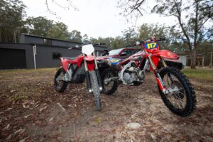 هوندا CRF 250 vs KTM EXC 250